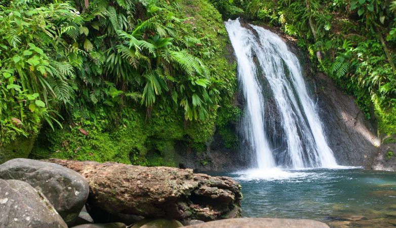 photo combin - les 4 les de guadeloupe