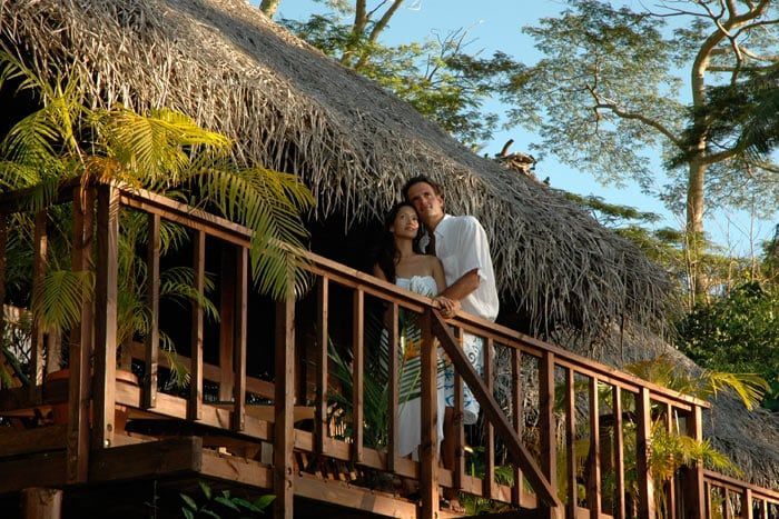 photo rohotu fare lodge