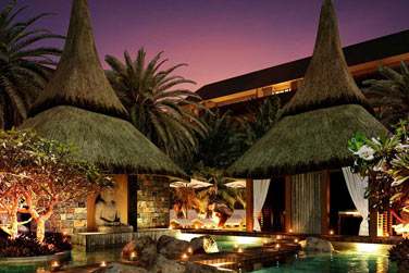 Un spa aux allures tropicales vous invite au bien-tre et au ressourcement...