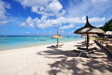 Profitez des plaisirs de la plage  l'Evaco Beach Club