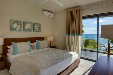 Les appartements Premium (3 chambres) sont situs au rez-de-chausse ou  l'tage du complexe