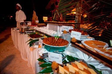 Vous dgusterez une cuisine crole et internatioanle