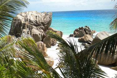 offrent une vue spectaculaire sur la baie d'Anse Patate