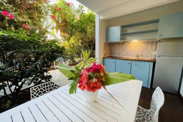 et sa cuisine extrieure ensoleille