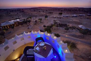 Pour un moment d'exception, optez pour un dner au sommet de la Safran Tower et surplombez la rserve