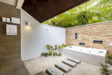 photo Lily Beach Resort & Spa Maldives