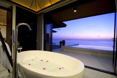 photo Lily Beach Resort & Spa Maldives