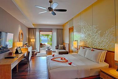 photo Lily Beach Resort & Spa Maldives