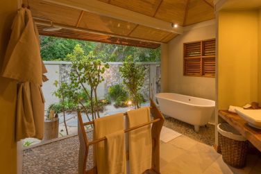 photo Denis Private Island Seychelles