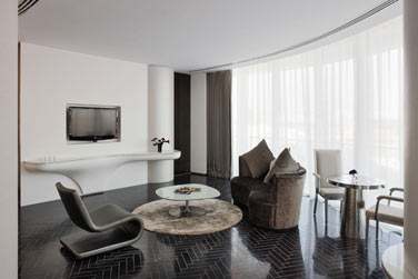 Coin salon de la Yas Grand Suite