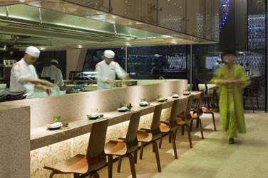 L'exprience de l'art culinaire japonais... Au restaurant Kazu !