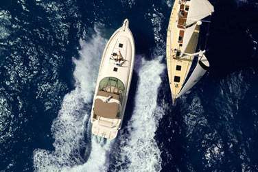 Yas Marina abrite une trs belle marina qui accueille des bateaux et yachts du monde entier