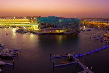 Un site d'exception... L'htel est  moiti sur terre et sur mer !