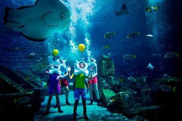 The Lost Chambers... L'htel possde 21 aquariums !