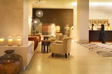 L'htel promet un accueil chaleureux et un excellent service