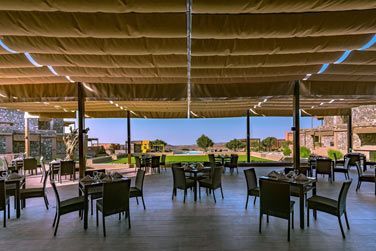 Le restaurant principal de l'htel vous accueille pour dguster une cuisine internationale ainsi que des spcialits omanaises