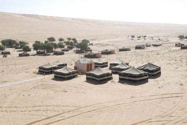 Au milieu des majestueuses dunes de sable s'est rig le campement 1000 Nights Camp