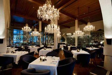 La majestueuse salle du restaurant principale