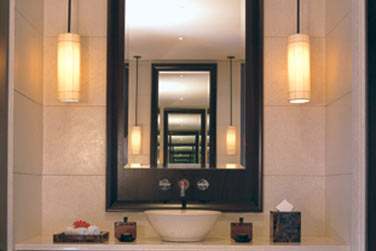 Salle de bain de la Suite Chedi Club vue mer