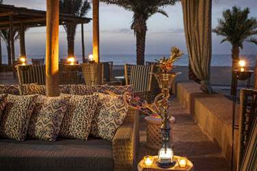 Turquoiz, un restaurant au nom vocateur... Qui rappelle la trs belle couleur de la mer, face  l'htel