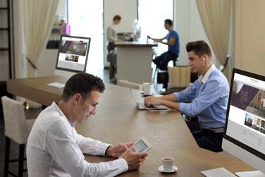 Prs de la rception se trouve le business Centre, toujours convivial !