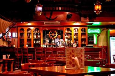 Le restaurant de l'htel Sur Plaza 3*  Sur