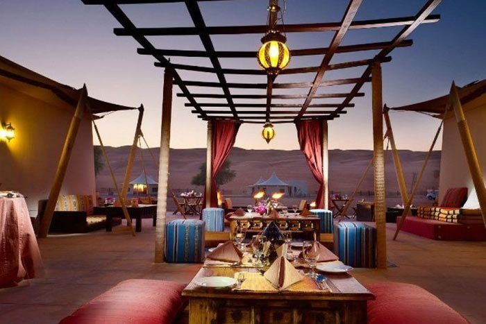 photo desert night resort