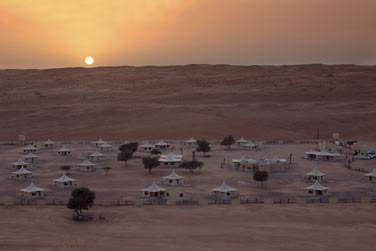Vous sjournerez dans un campement de luxe au coeur des dunes