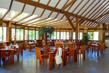 Le restaurant porpose une cuisine traditionnelle, franaise et chinoise