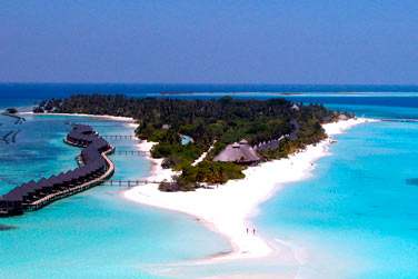 Bienvenue  l'htel Kuredu Island Resort & Spa au coeur des Maldives