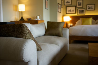 L'espace salon de la Suite Junior Front de mer