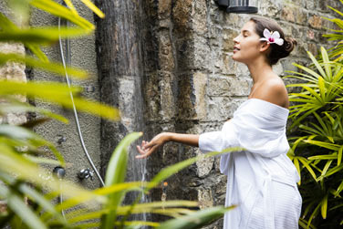 Profitez d'une douche reposante effet pluie pour plus de confort encore