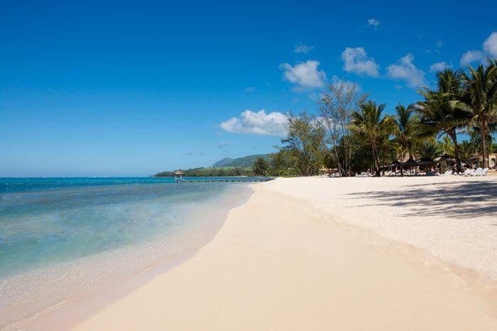 photo outrigger mauritius beach resort