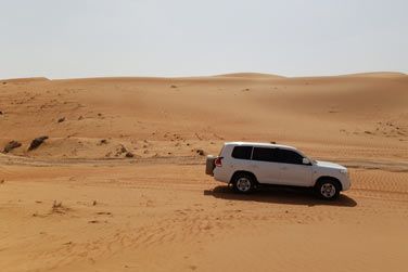 Wahiba Sands, vaste tendue de dunes aux teintes oranges