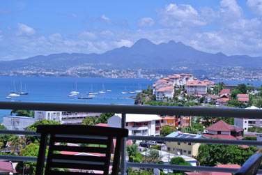 Des appartements, vous pourrez apprcier la vue sur la commune de Trois Ilets