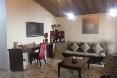 La chambre Royal Hamoor est plus luxueuse et elle est quipe d'un grand coin salon