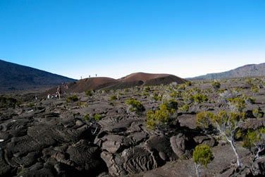 En randonne, rendez-vous au sommet du volcan, exprience magique...