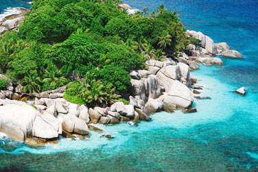 Cette le, la 3e plus grande aprs Mah et Praslin, est de toute beaut