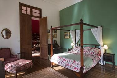 Magnifique chambre deluxe authentique et au charme d'antan