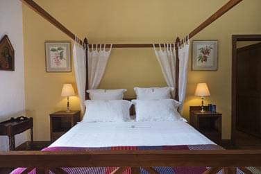 Lit extrmement confortable de la chambre de luxe