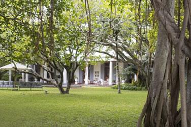 Extrieur de la demeure saint antoine vritable coin de paradis isol