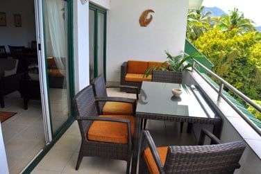 Profitez d'une trs belle vue depuis votre balcon