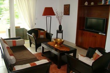 Le coin salon, confortable et chaleureux