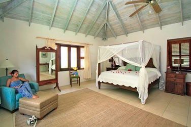 Le lit  baldaquin pour une ambiance trs charme