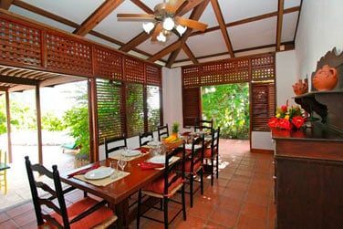 Votre salle  manger pour un repas convivial