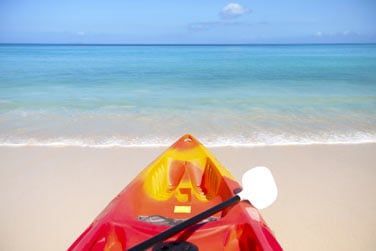 explorez les merveilles du lagon lors d'une balade en kayak,