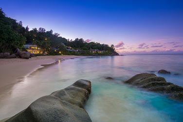 Entre eaux cristallines et plage de sable blanc