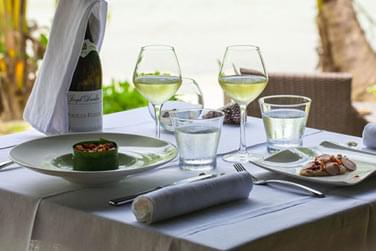 vous proposent une alliance raffine de entre cuisine franaise et seychelloise.