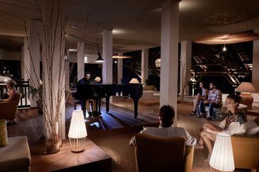 Le Balcony Bar et son ambiance douce et chaleureuse