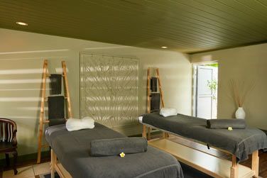 Relaxez-vous grce  l'un des massages proposs par le Spa